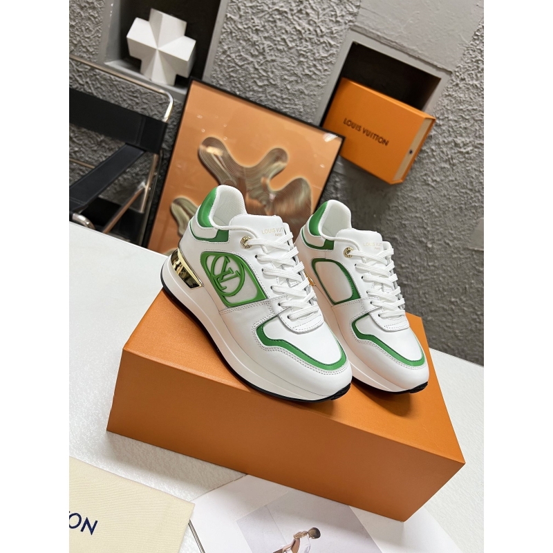 l**is V*t*n sneakers